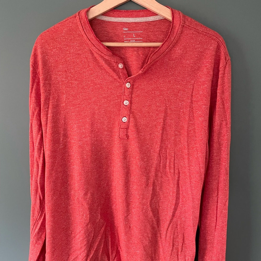 Gap long sleeve shirt